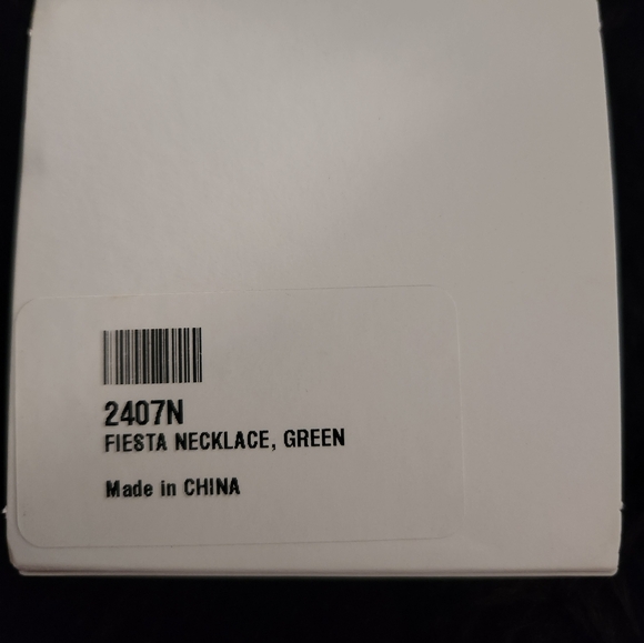 BNIB Touchstone Crystal by Swarovski green fiesta necklace - Picture 3 of 3